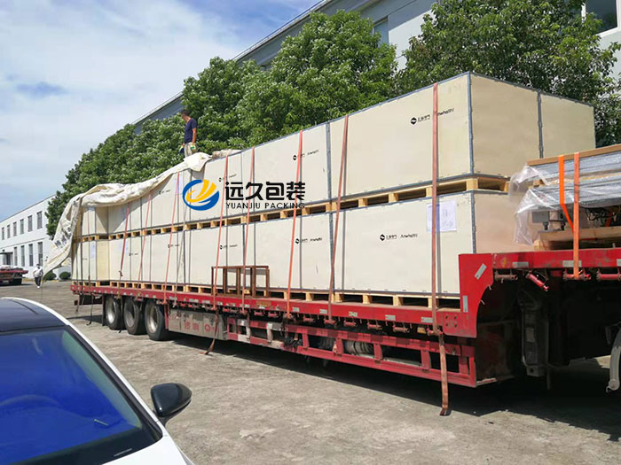 “六片式”无钉结构钢带包装箱